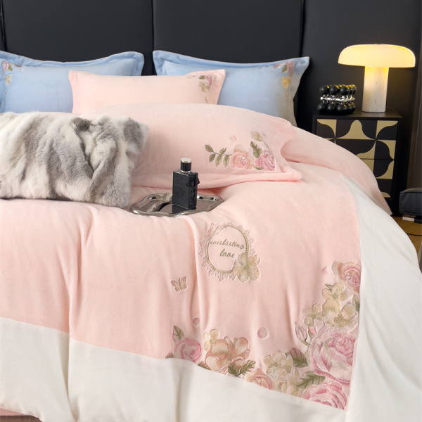 新款牛奶绒刺绣四件套-莫兰迪系列-粉