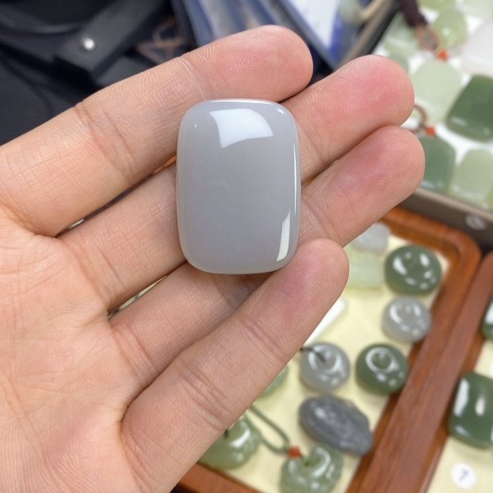 和田玉颈饰未镶嵌请***头