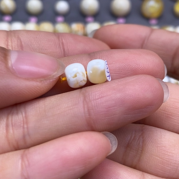 蜜蜡裸石未镶嵌觀****）老型