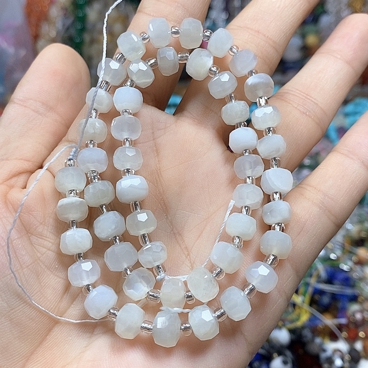 未镶嵌玛瑙/玉髓珠宝半成品天然白月光切面卡7.5mm