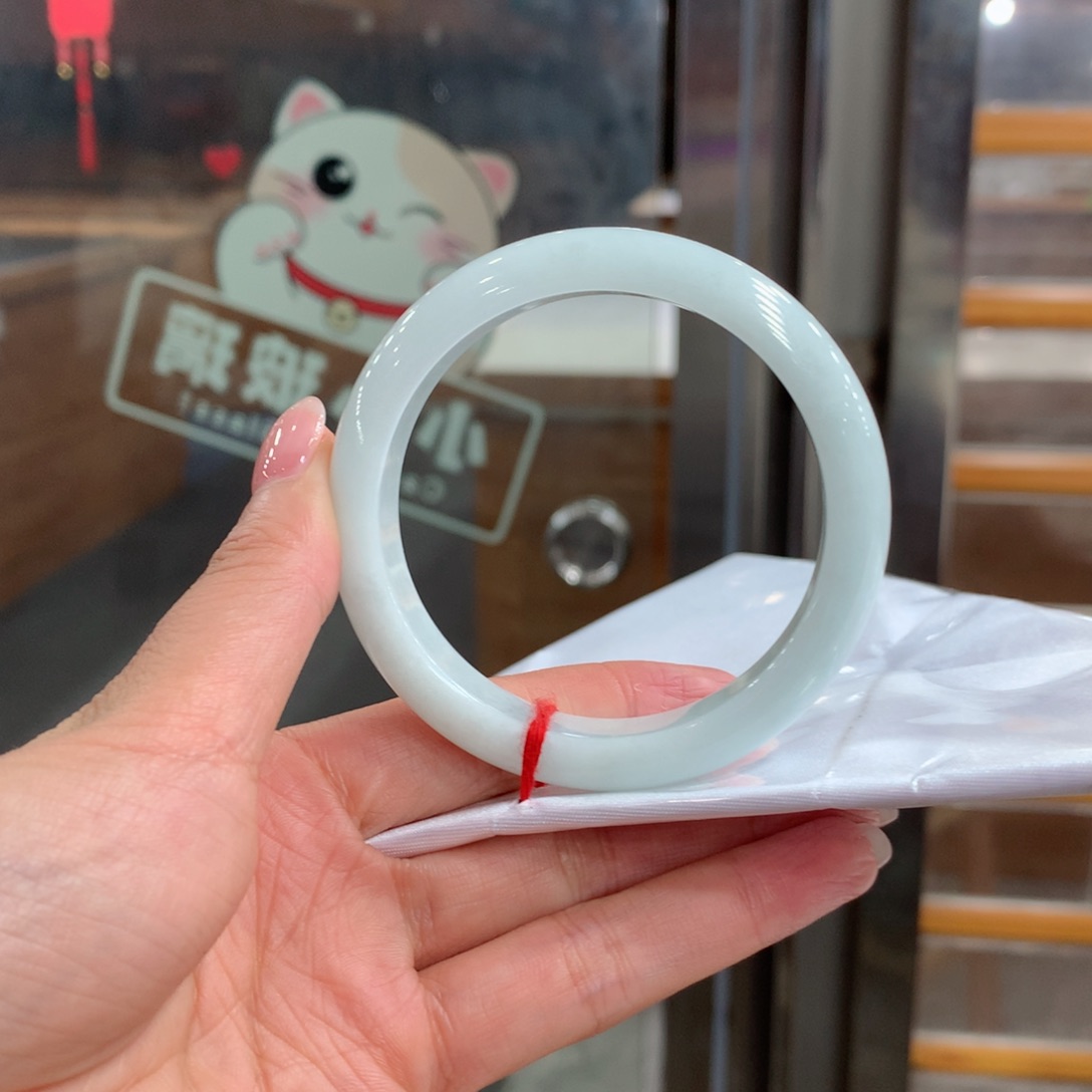 翡翠手镯未镶嵌买断