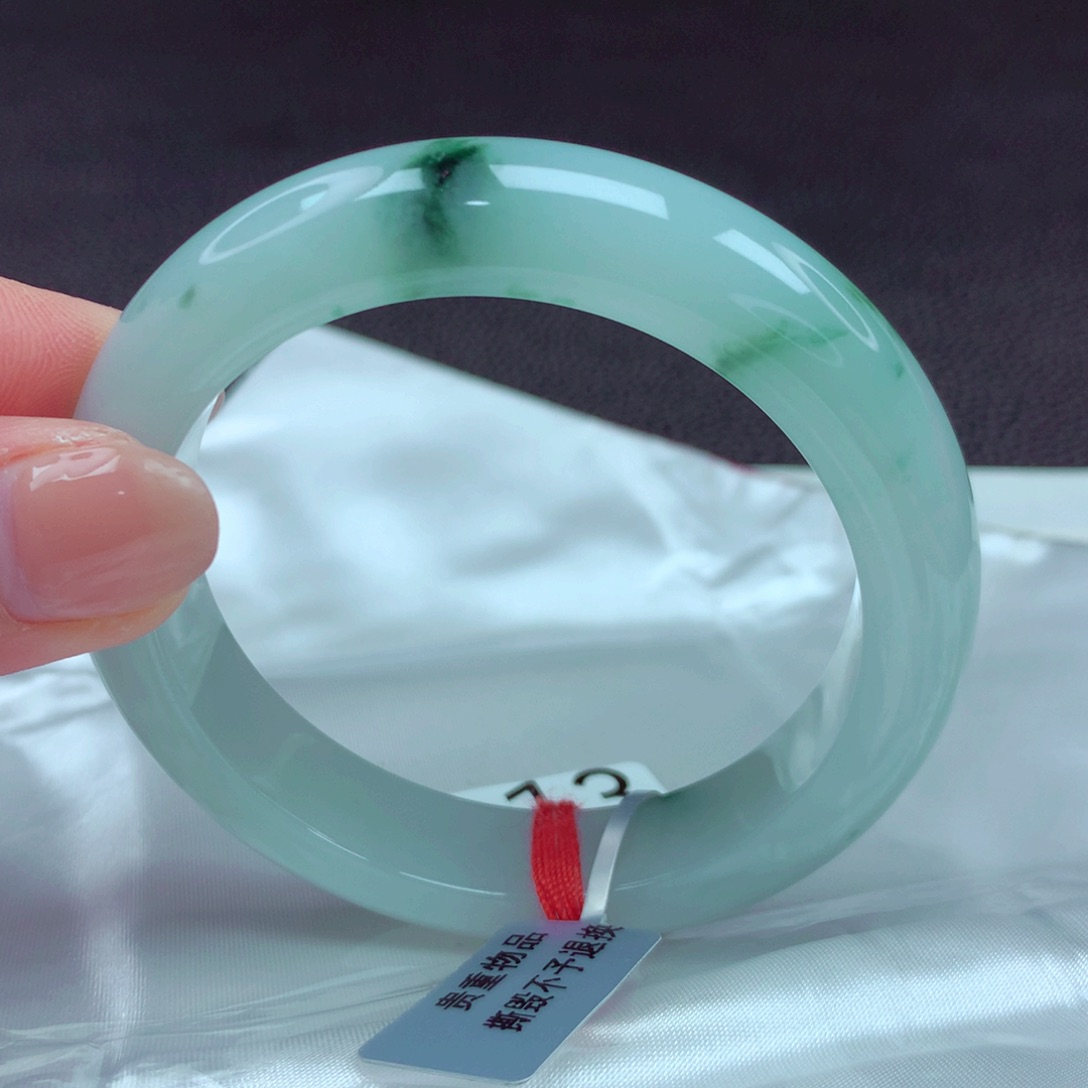 翡翠手镯未镶嵌手镯88