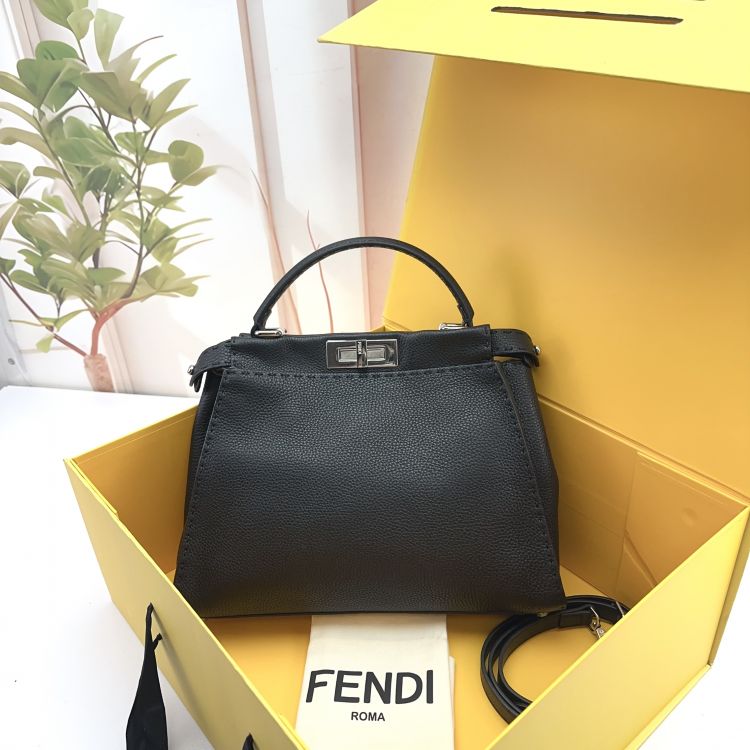 未使用/芬迪/包包/[251220XZWC]/C537214540