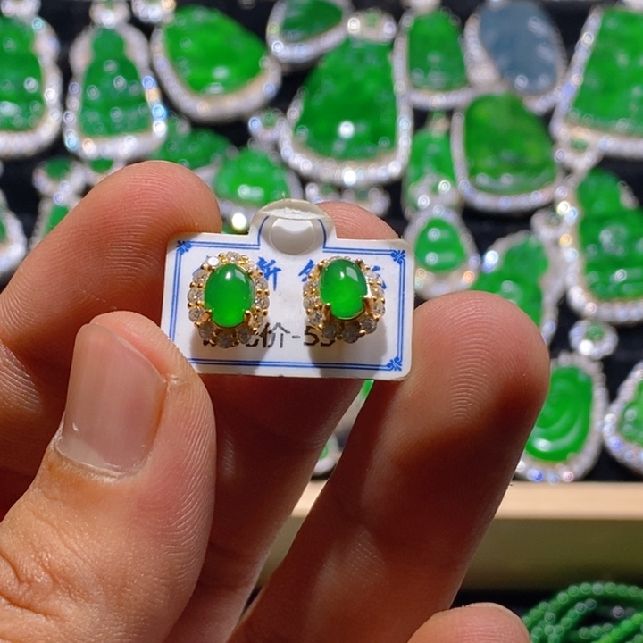 翡翠未镶嵌耳饰天然A货翡翠