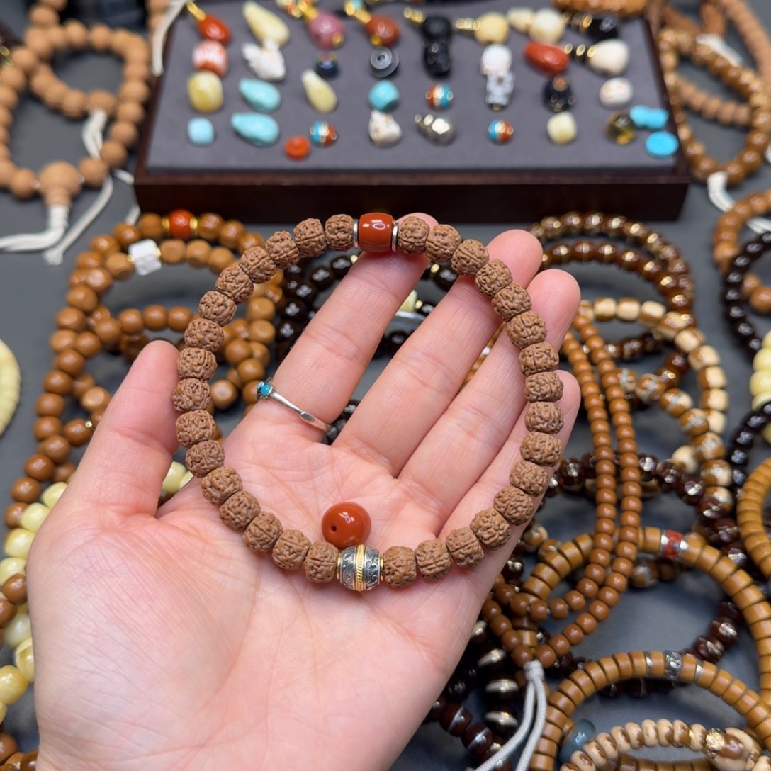 紫金鼠吊坠A****?红红火火恍恍惚惚