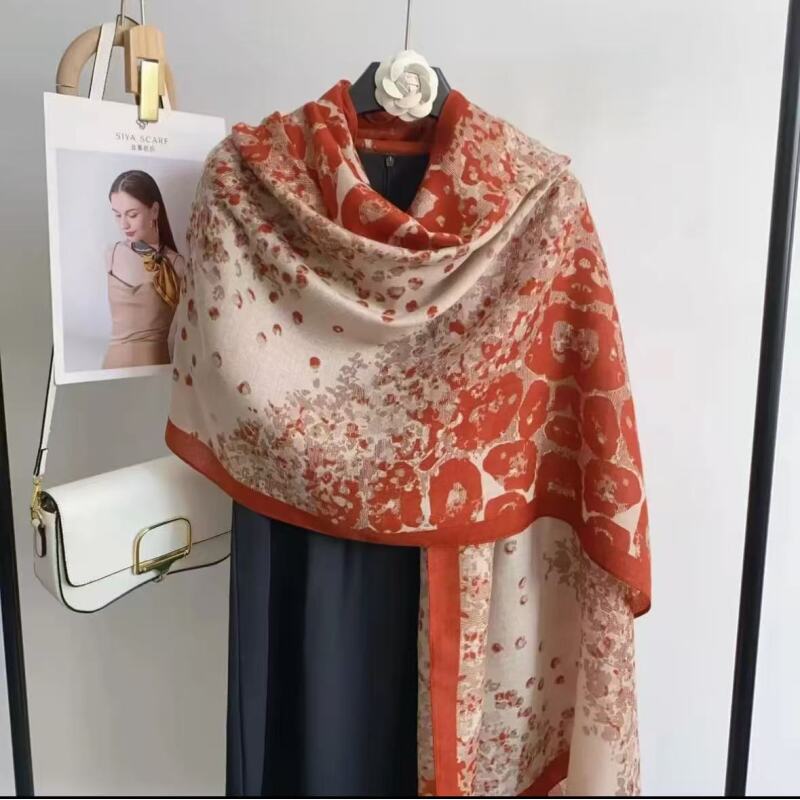 R12 橘色豹纹 围巾 180*70左右