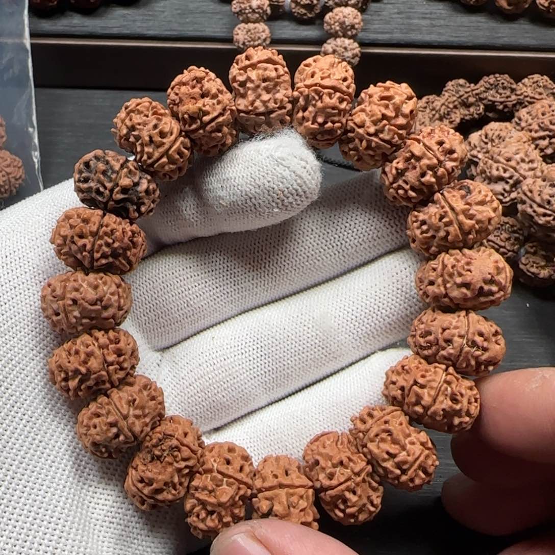 金刚菩提手串19mm天然纽扣（柴文扇面）