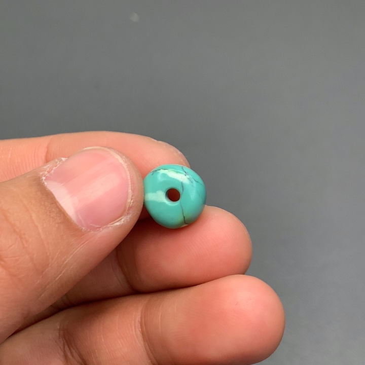 绿松石颈饰未镶嵌