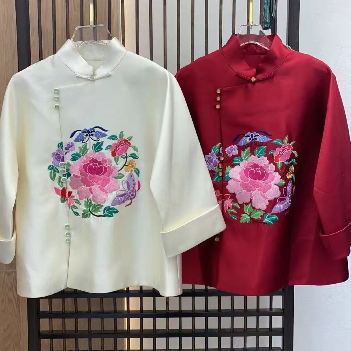 小花家丝毛团花刺绣外套