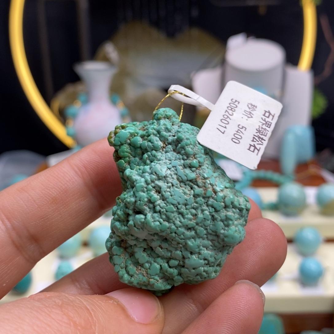绿松石未镶嵌珠宝奇石