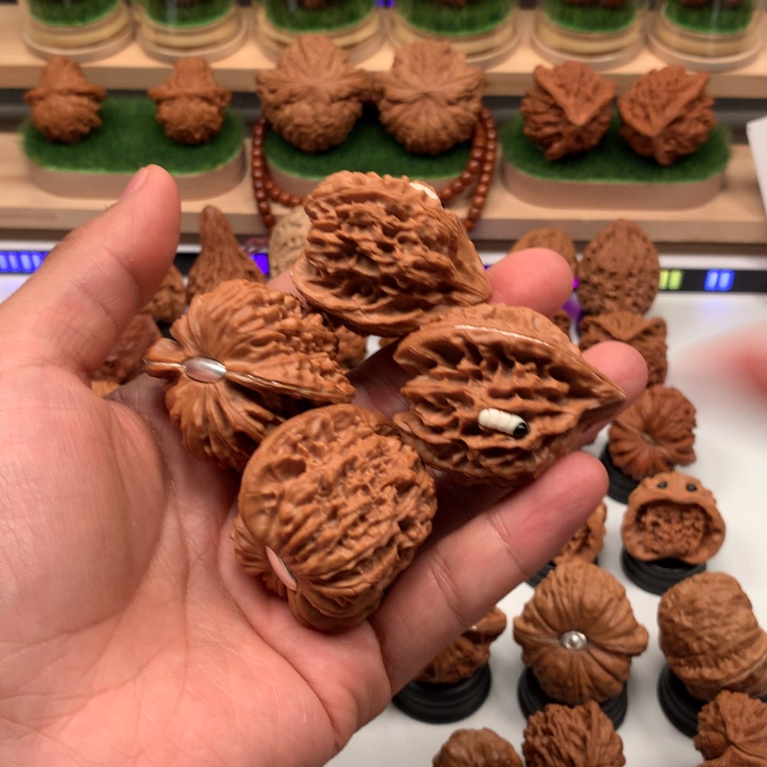 【闪购商品】吊坠文玩核桃龙****居隐隐约约