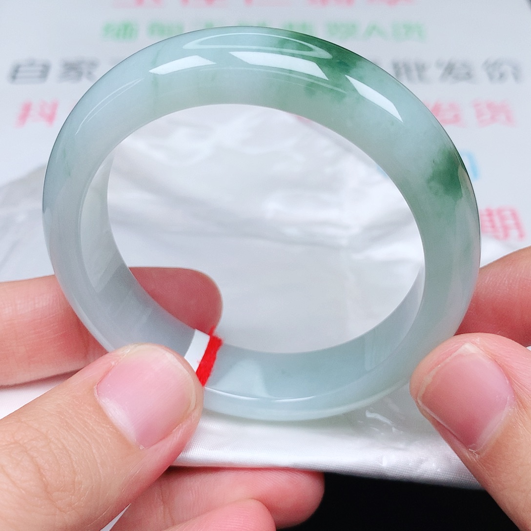 未镶嵌手镯翡翠天然翡翠手镯