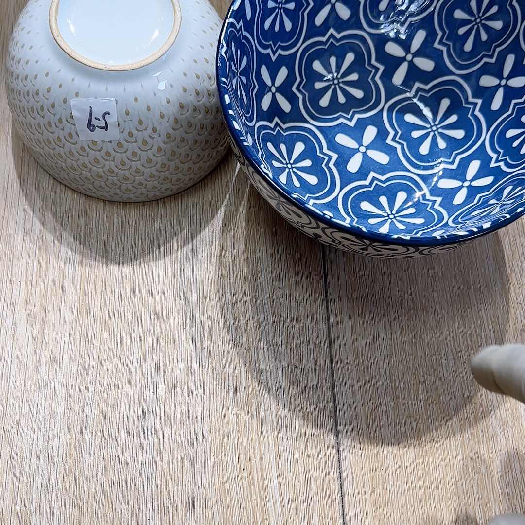 瓷片各一个，。         