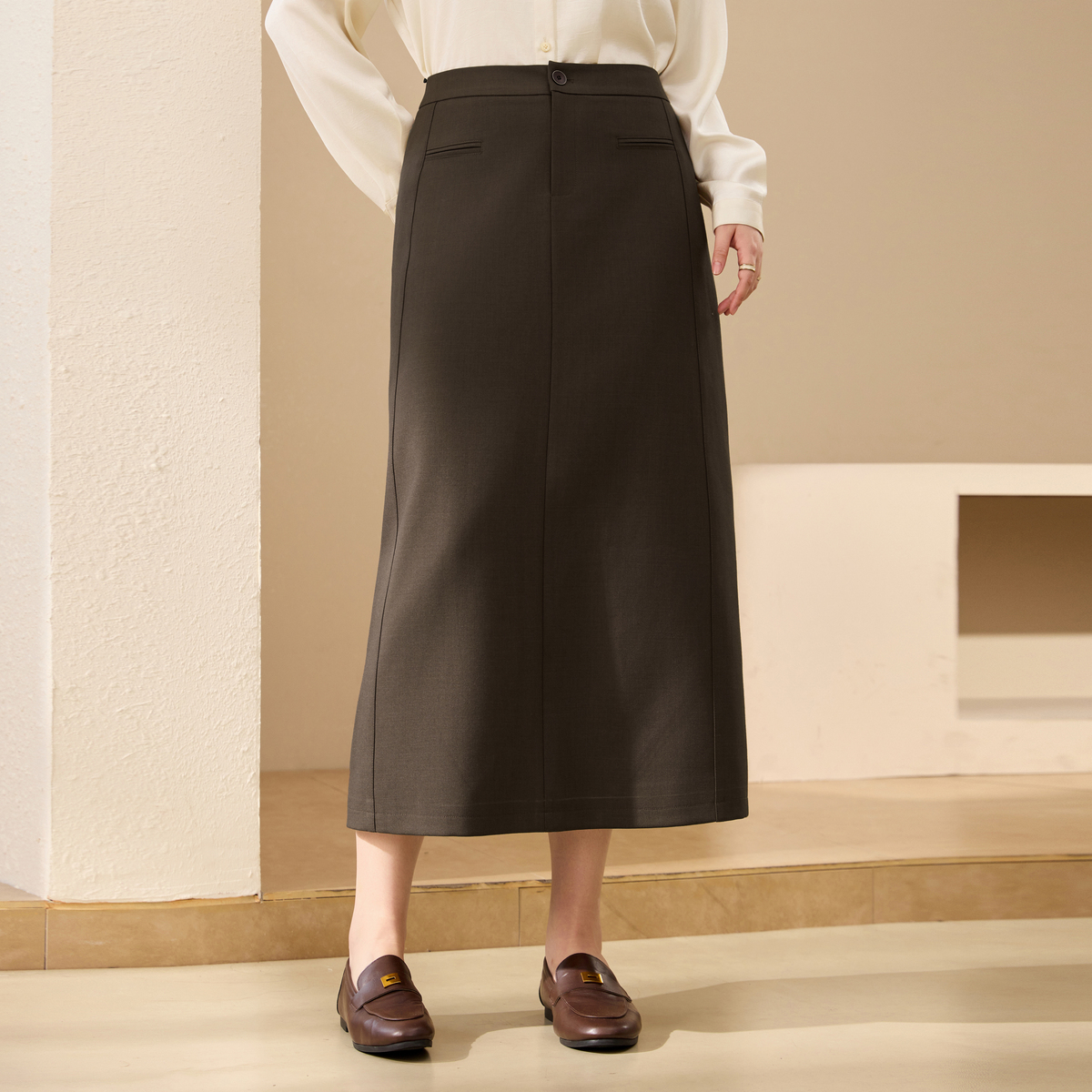 【知性时髦款】纤莉秀大码女装开叉松紧后腰垂感半身裙QK4070