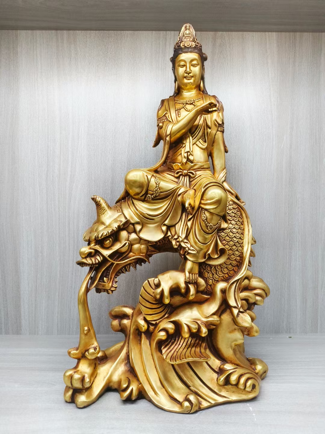 精铸紫铜鎏金熬鱼观音  高56cm