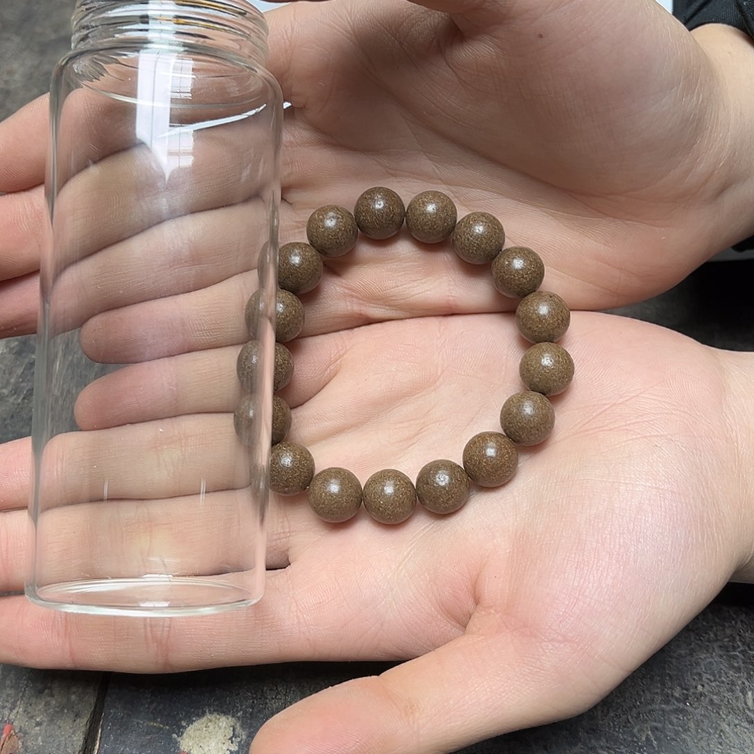 大叶紫檀（黑酸枝木类）