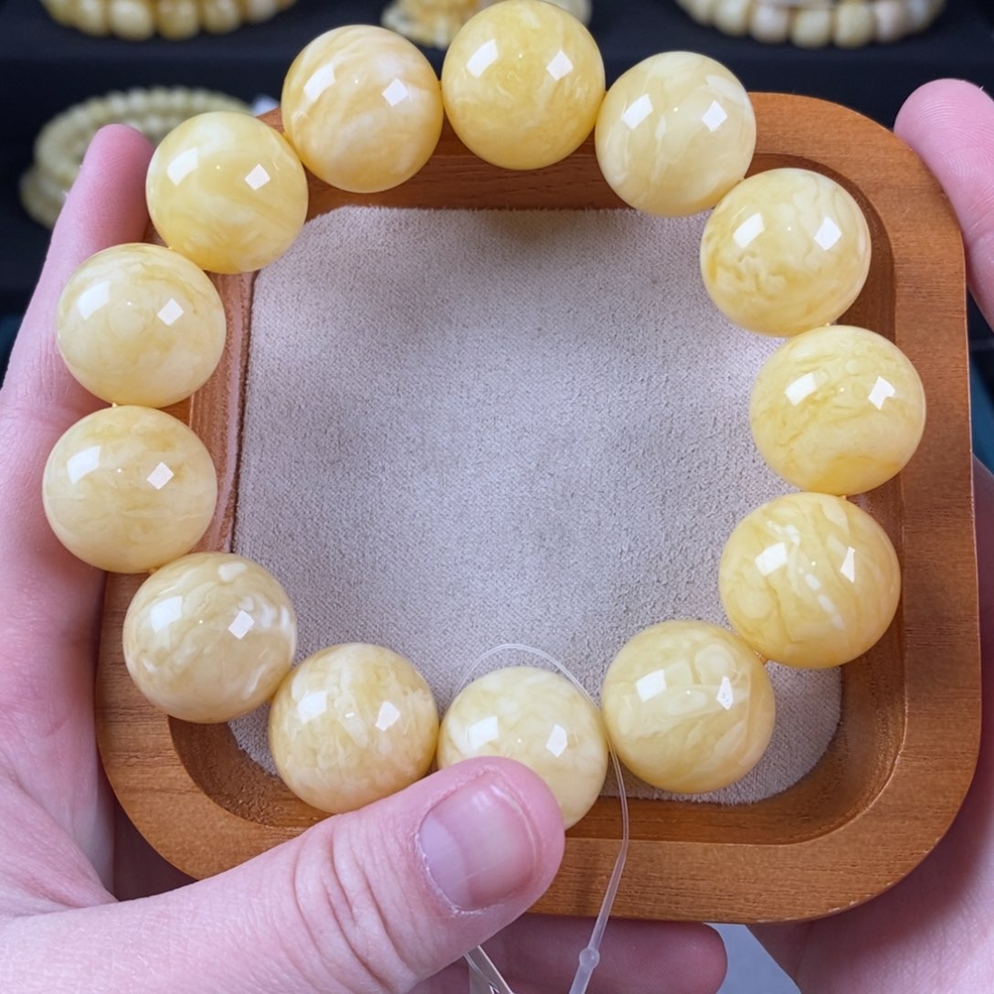 未镶嵌蜜蜡珠宝奇石