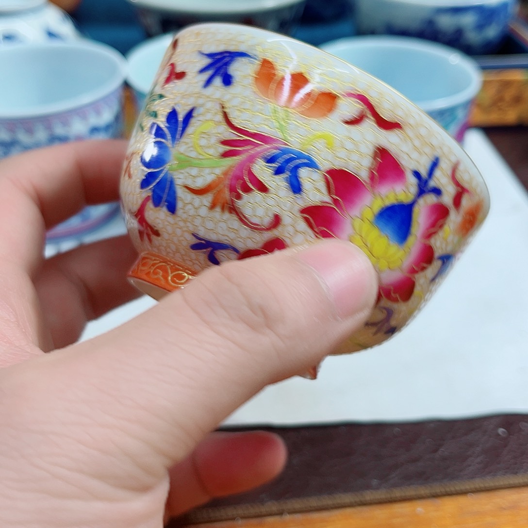 摆件千年瓷都景德镇 艺术关注谢佳豪