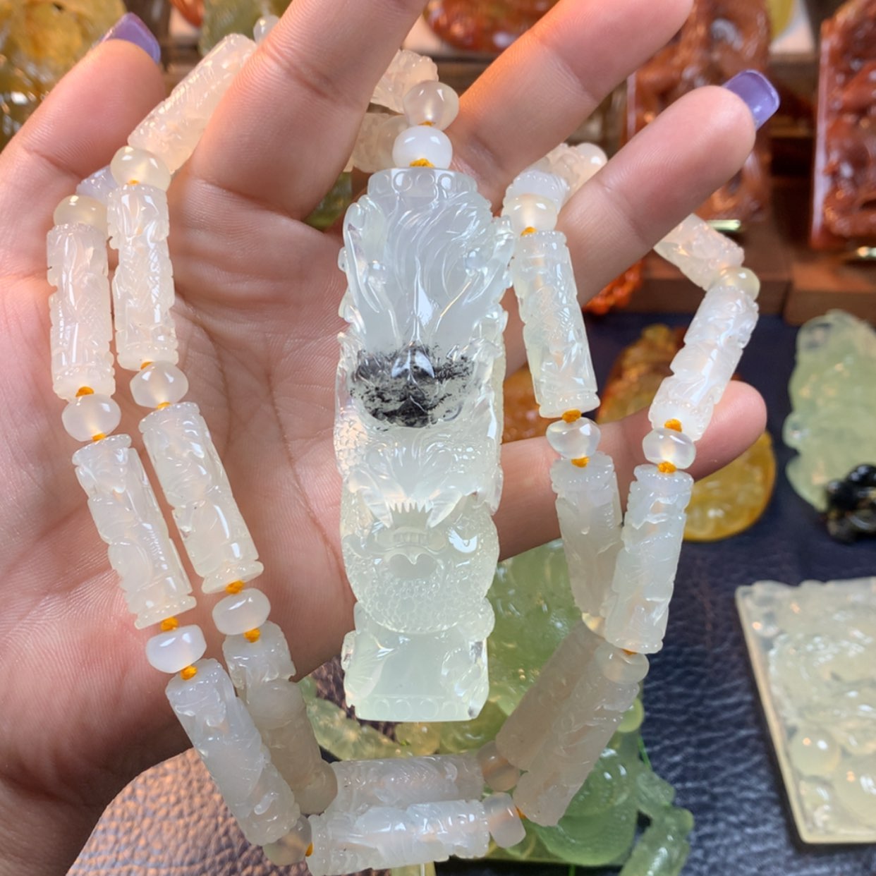 【闪购商品】蛇纹石玉颈饰未镶嵌