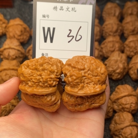 吊坠桃核我是第一百42