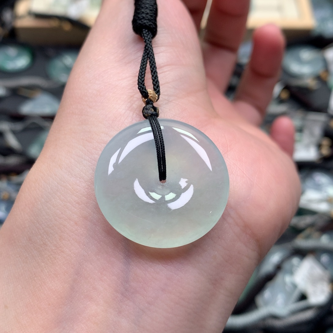 翡翠颈饰未镶嵌00000000000