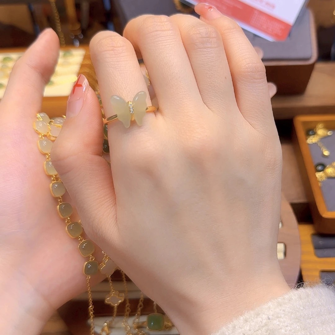 蝴蝶戒指和田玉s925银