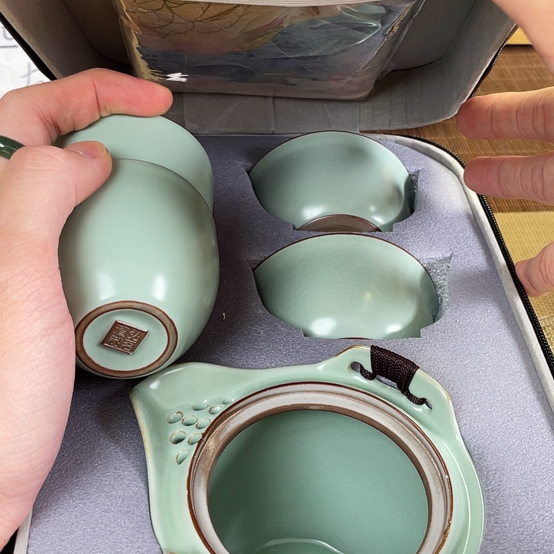 瓷片。。。。。。。。。。。。。