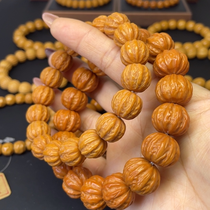 魏***哈猴头核桃吊坠精品