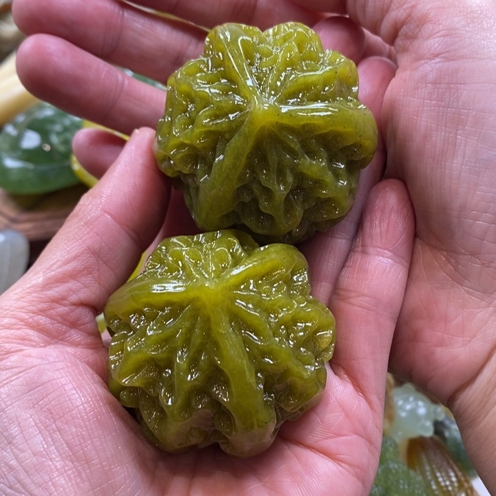 蛇纹石玉未镶嵌手把