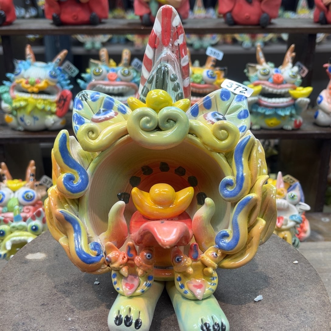 陶瓷纯手工抽象陶瓷摆件372