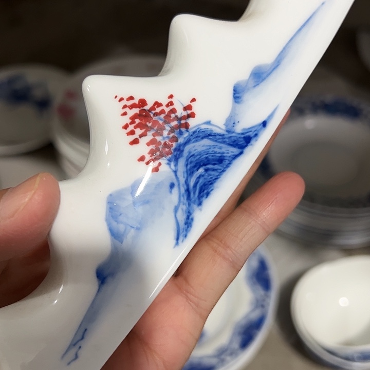 手绘正价笔架一个陶瓷