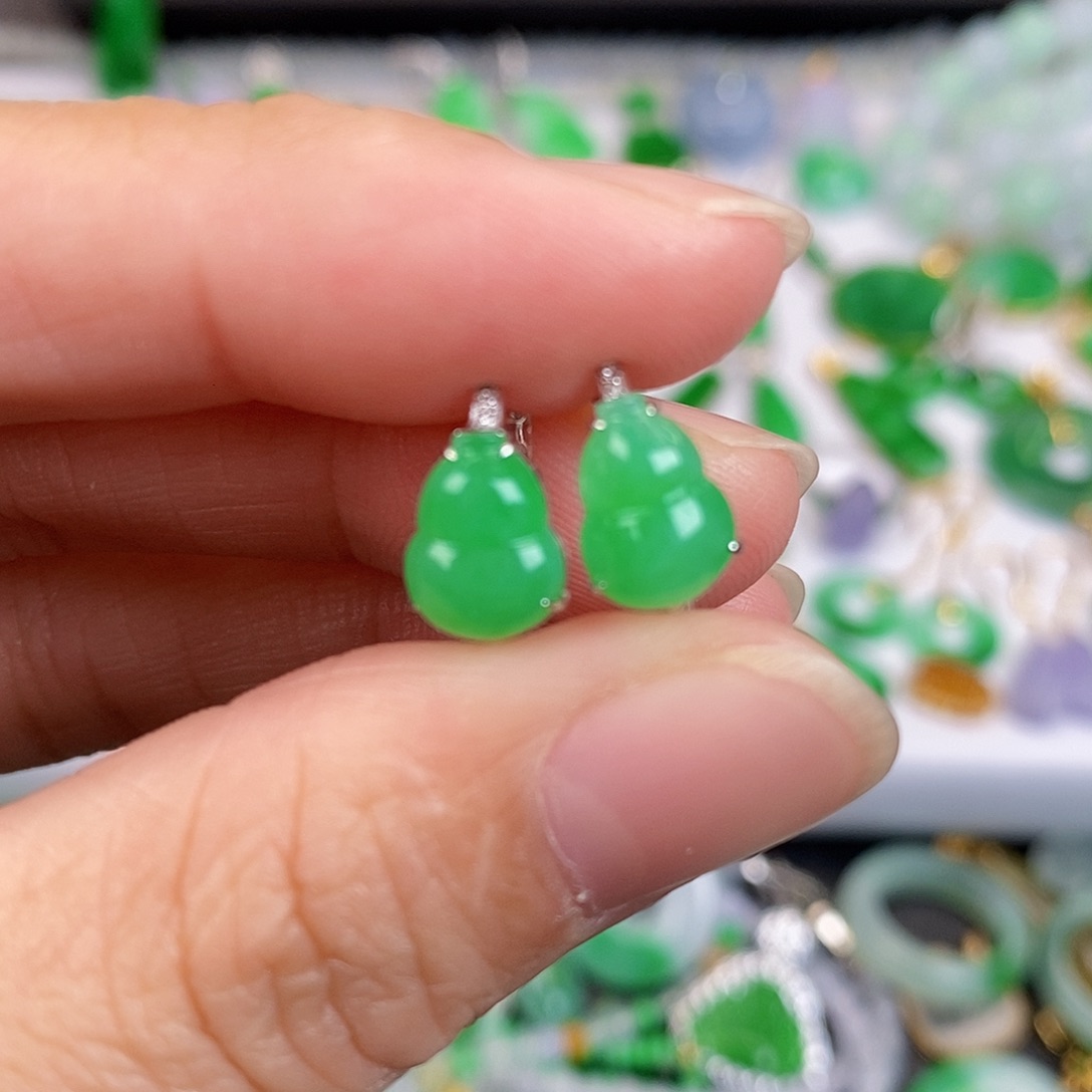 吊坠(不含链)18K金镶嵌翡翠妙*