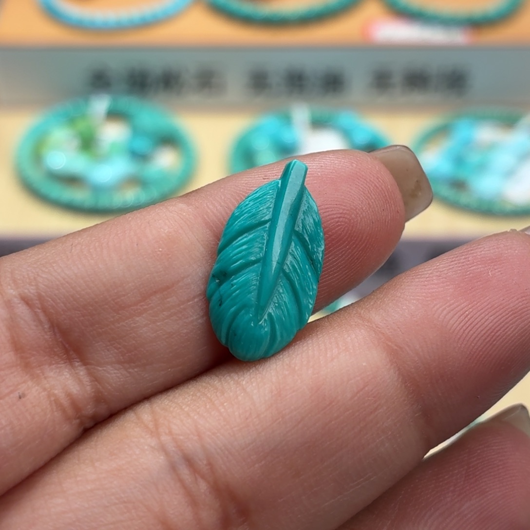 绿松石未镶嵌珠宝奇石