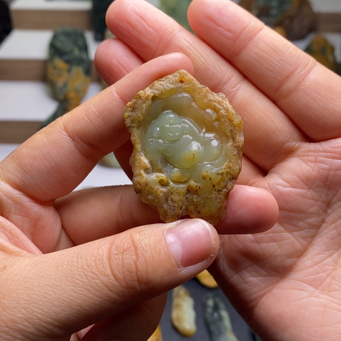 岫岩河磨玉（透闪石质玉）挂件未镶嵌