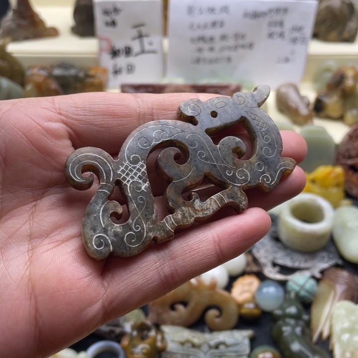 和田玉颈饰未镶嵌85