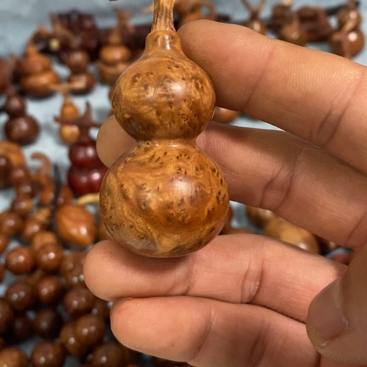 木钱**?麻梨疙瘩手工雕刻葫芦