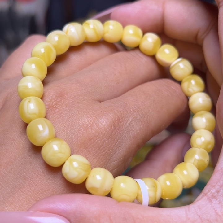 未镶嵌琥珀珠宝奇石