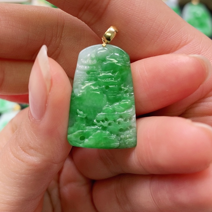 翡翠颈饰未镶嵌吊坠