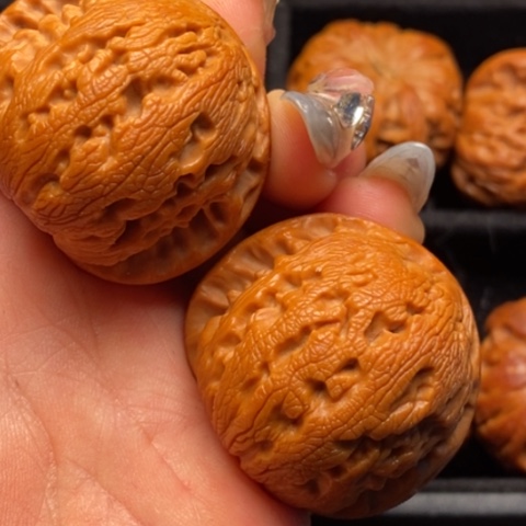 文玩核桃把件秦岭山脉核桃