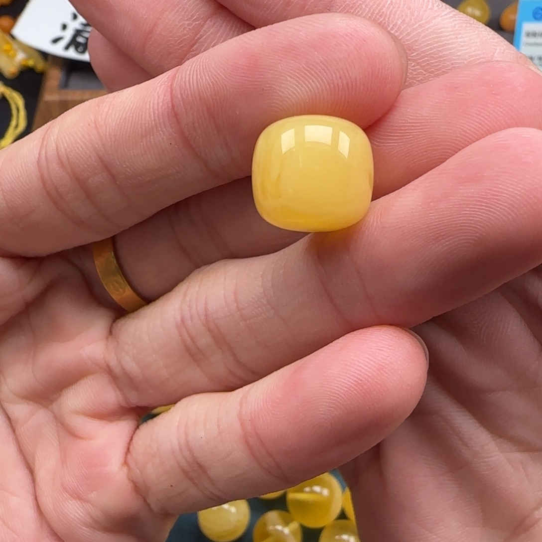 蜜蜡裸石未镶嵌天然c03