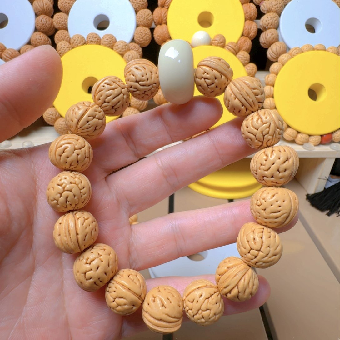 文玩桃核手串野生肠