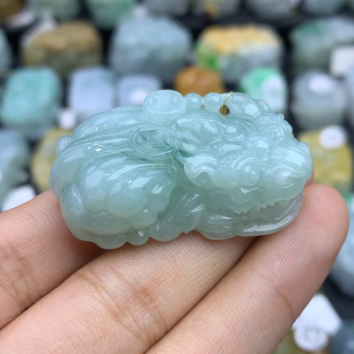 翡翠颈饰未镶嵌天然缅甸翡翠