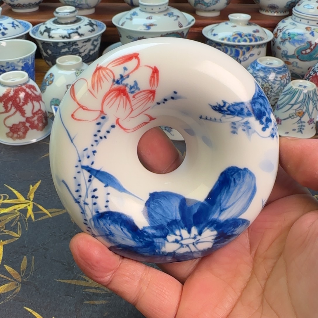 国画风荷花甜甜圈盖置