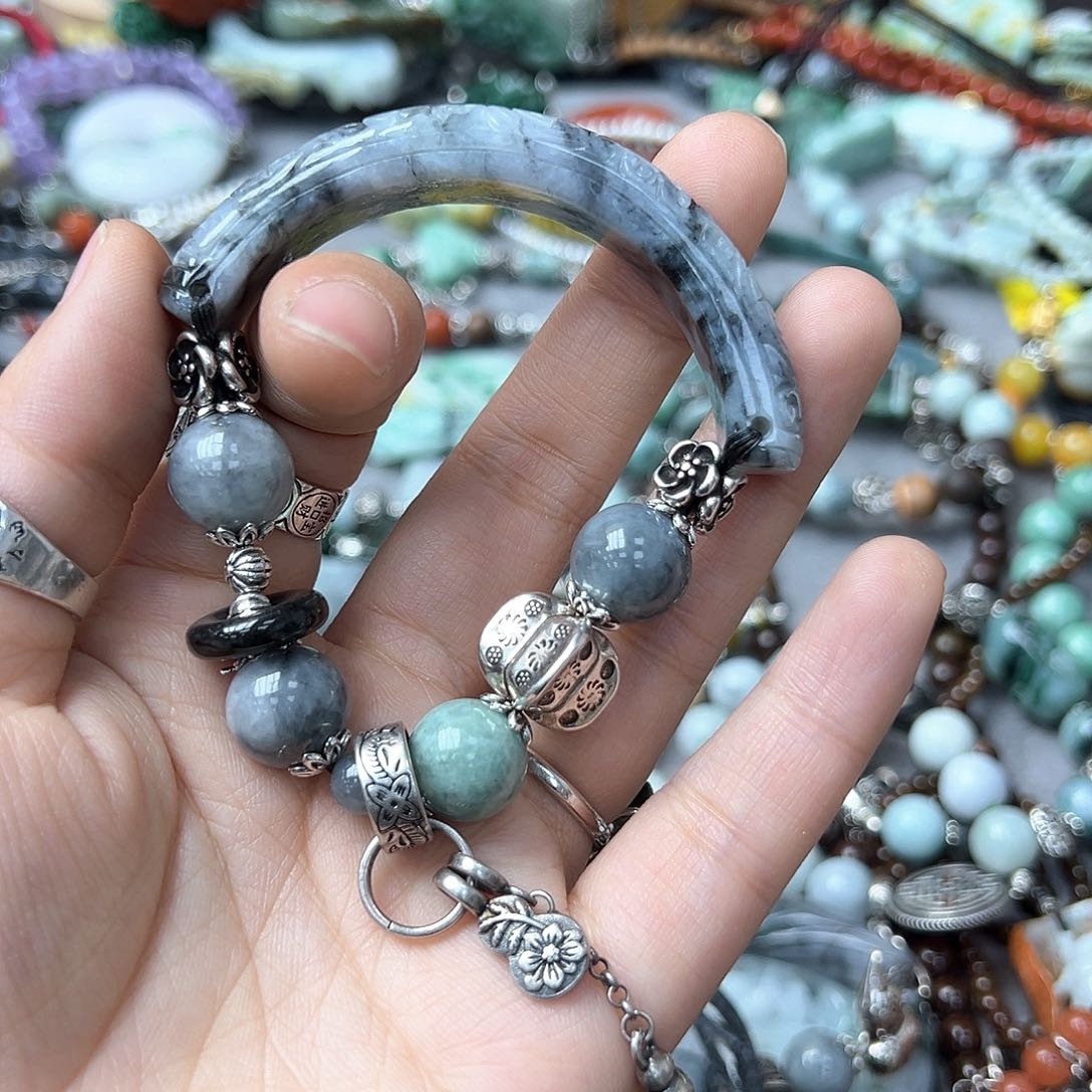 翡翠戒指未镶嵌晗