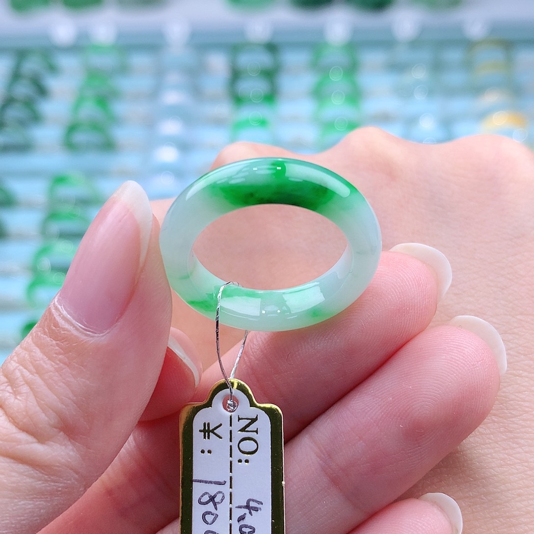 翡翠戒指未镶嵌缅甸翡翠A货