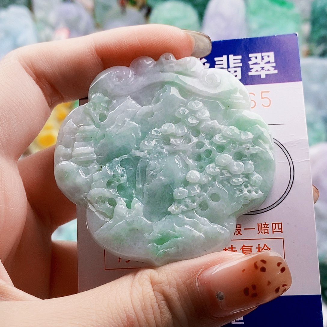 吊坠(不含链)未镶嵌翡翠