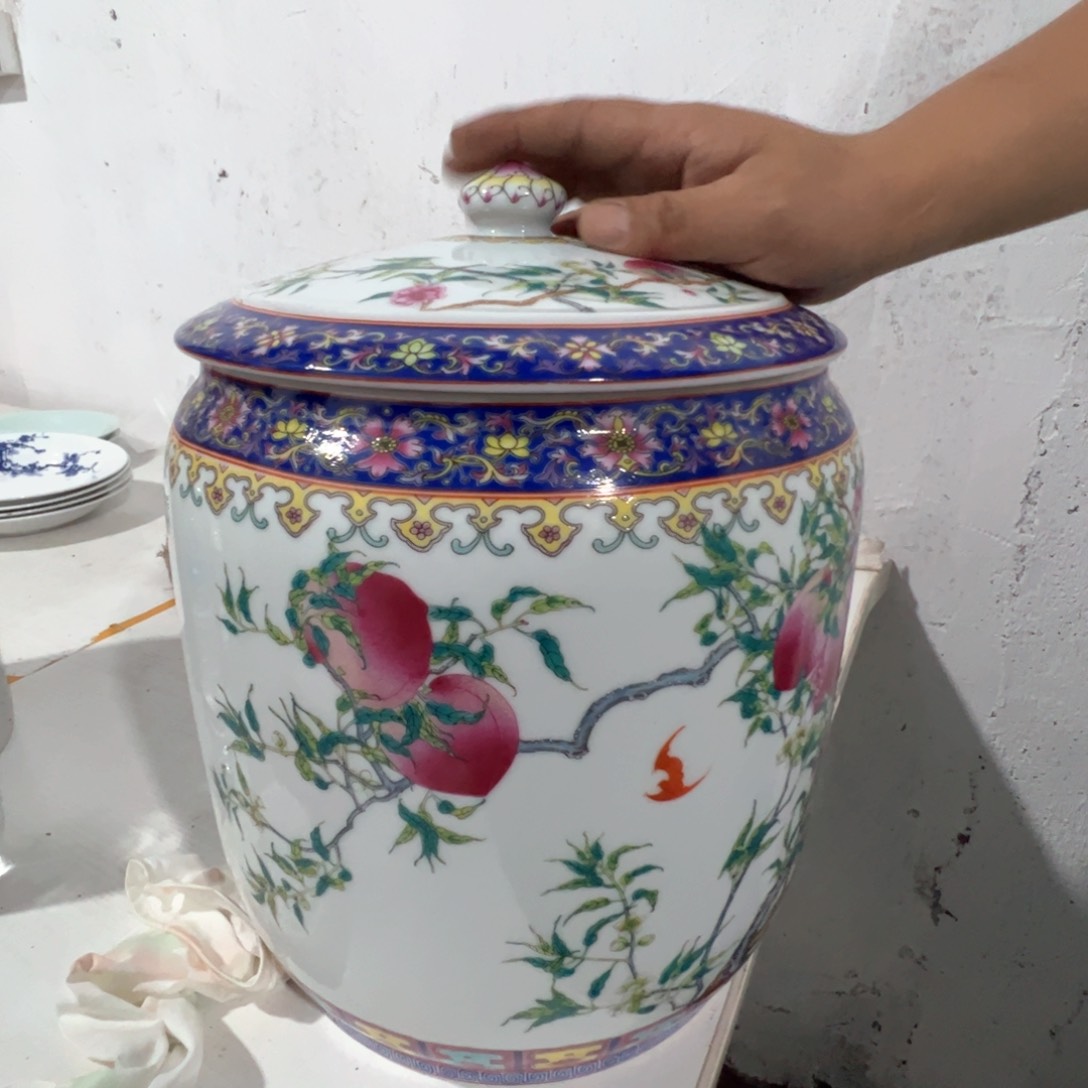 瓷片景德镇桃子30斤米缸