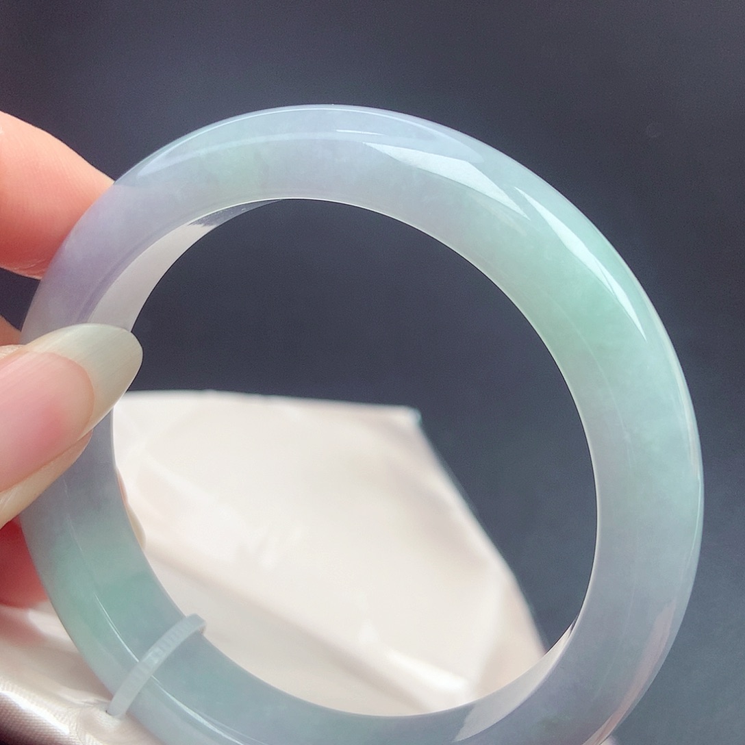 翡翠未镶嵌手镯57圈口