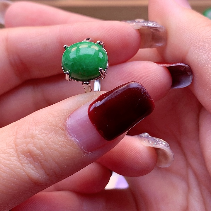 翡翠颈饰银S925镶嵌翡翠