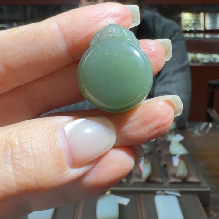 和田玉吊坠(不含链)未镶嵌
